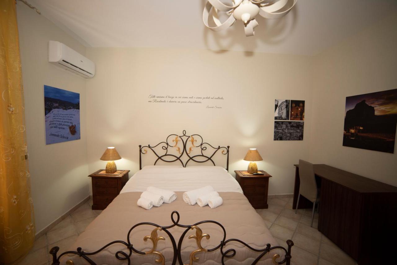 B&B La Terrazza Degli Scrittori Racalmuto Екстериор снимка
