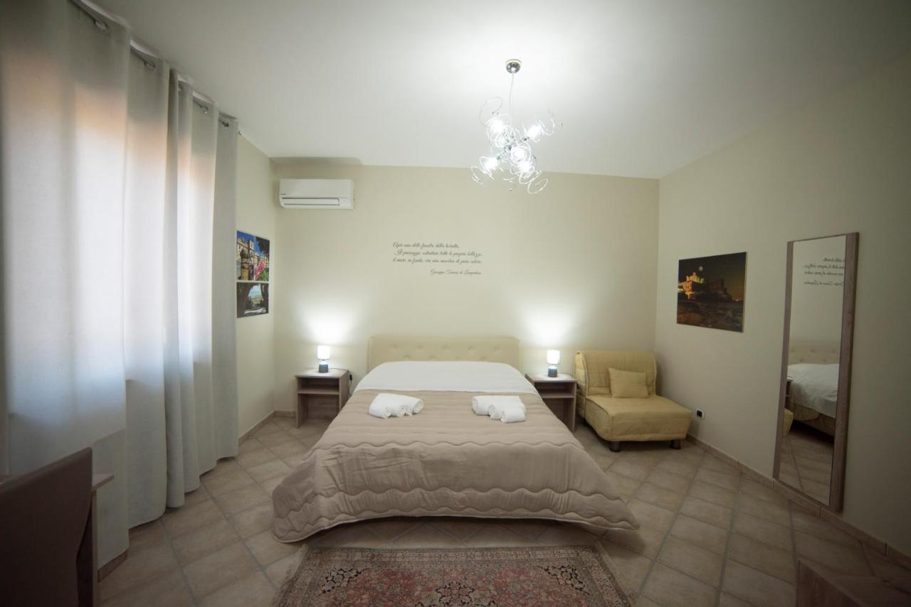 B&B La Terrazza Degli Scrittori Racalmuto Екстериор снимка