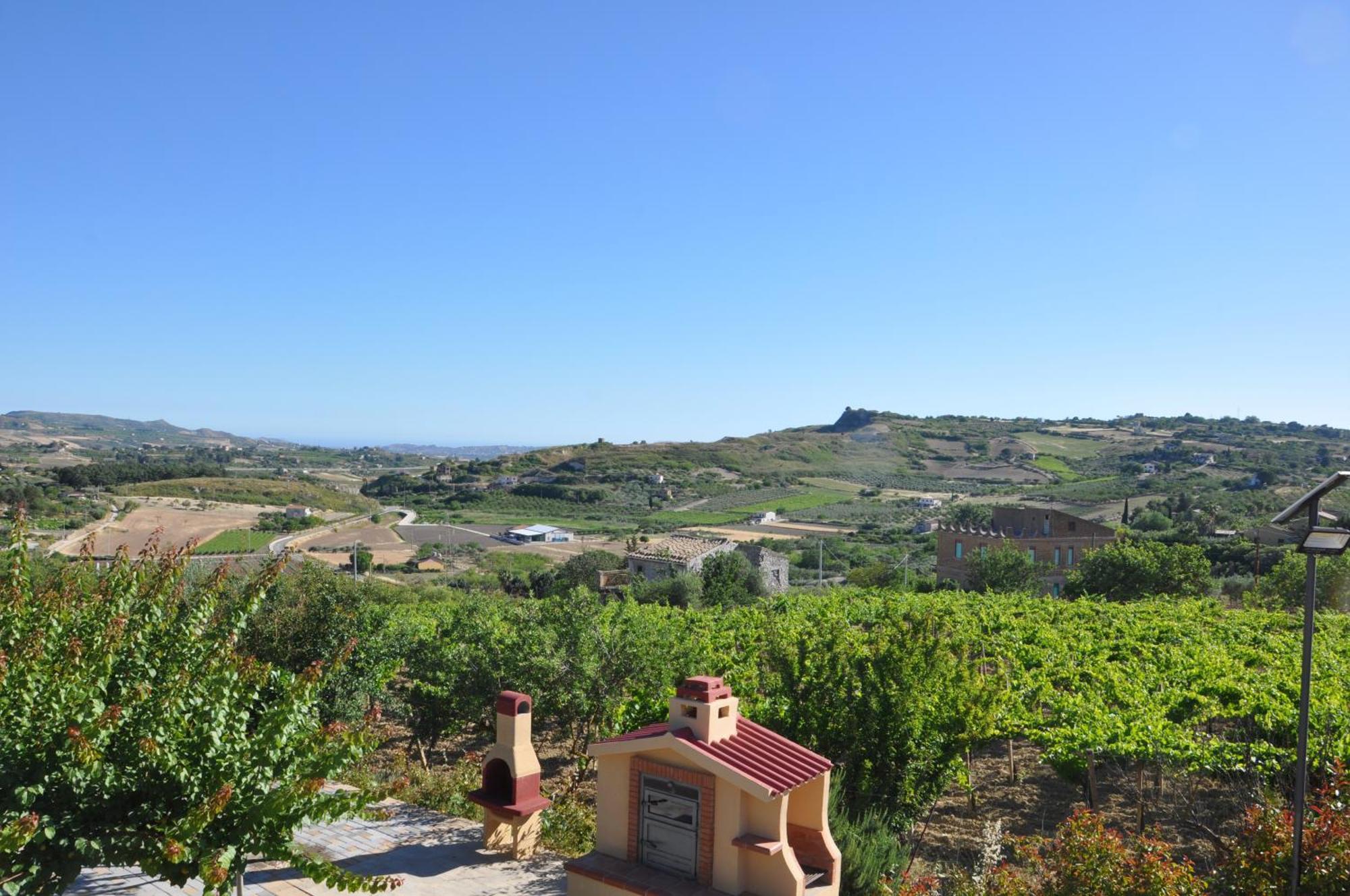 B&B La Terrazza Degli Scrittori Racalmuto Екстериор снимка