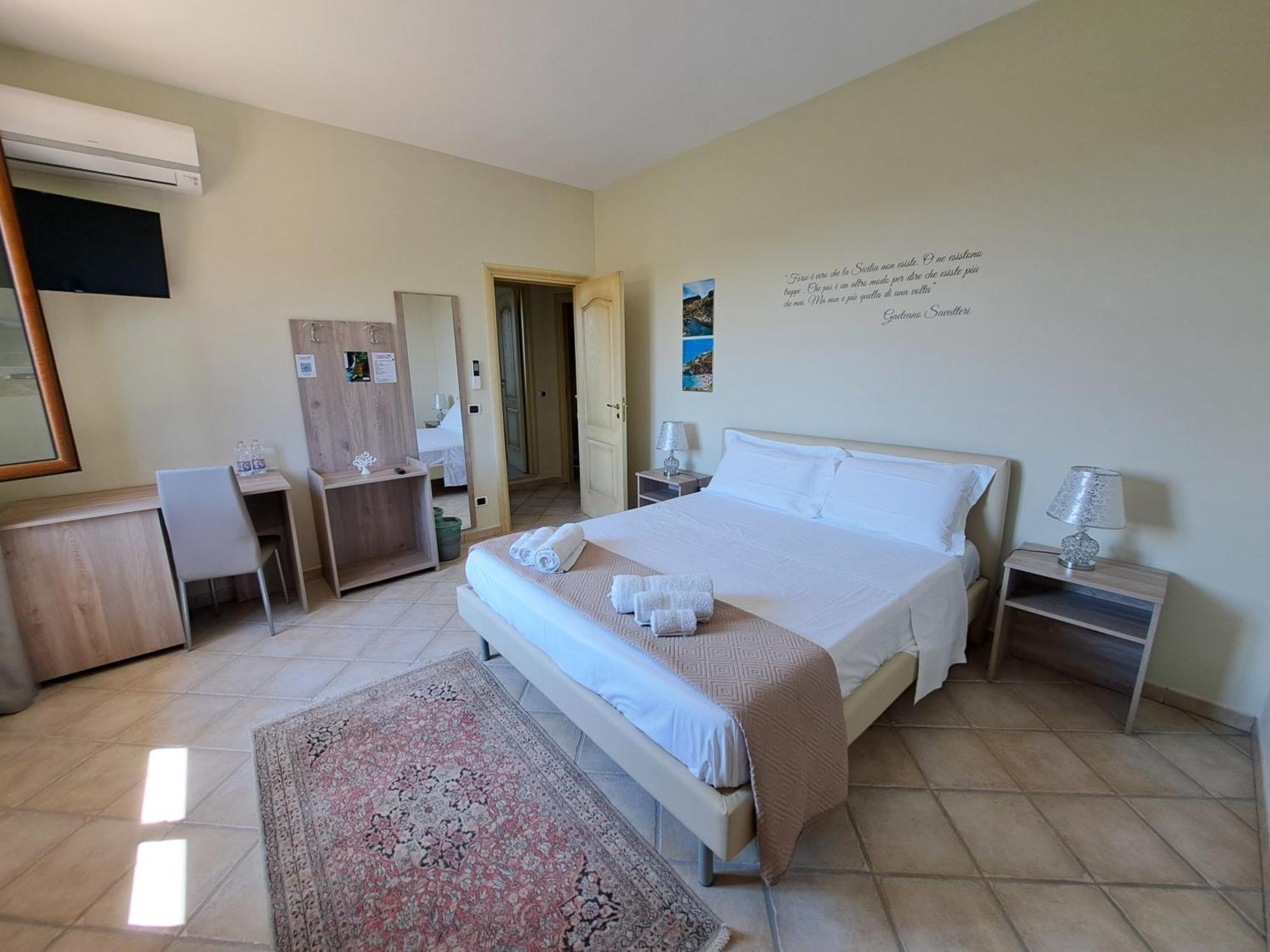 B&B La Terrazza Degli Scrittori Racalmuto Екстериор снимка