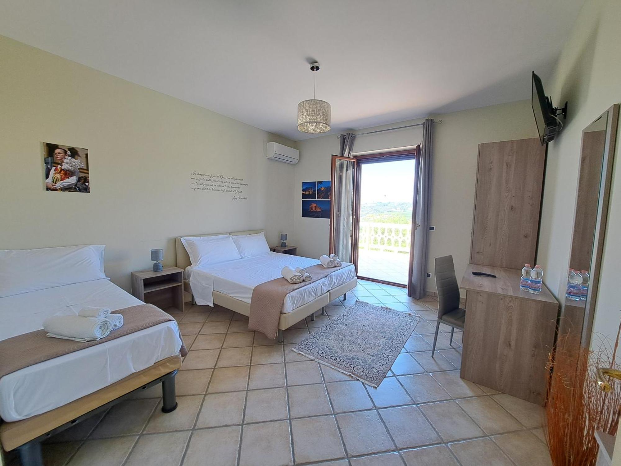 B&B La Terrazza Degli Scrittori Racalmuto Екстериор снимка
